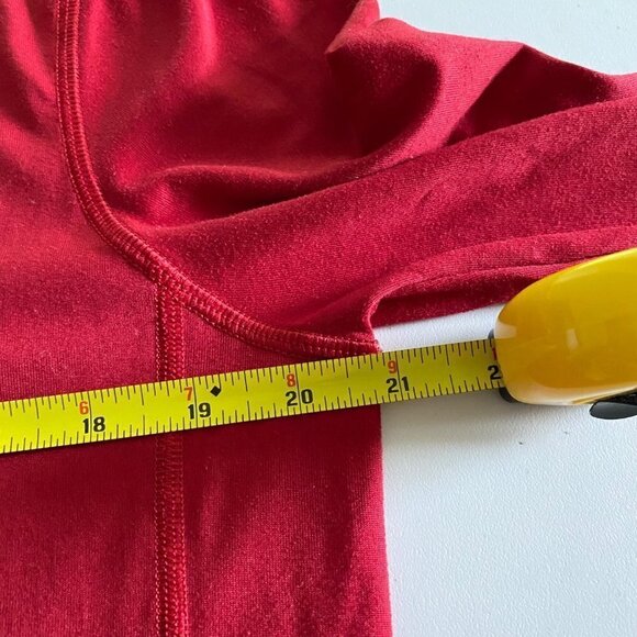 Under Armour Heatgear Cardinals South Kent School. Long Sleeve. Red. Small - Picture 8 of 11